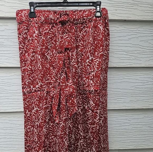 Club Manaco Designer Belted Pants Cherry White Silky Cream Pockets Flare M NWT - Picture 2 of 15